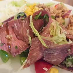 Red Sun - Salatteller vom Buffet