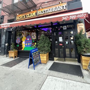 Desy's Clam Bar - Seafood Near Me - Brooklyn, New York
