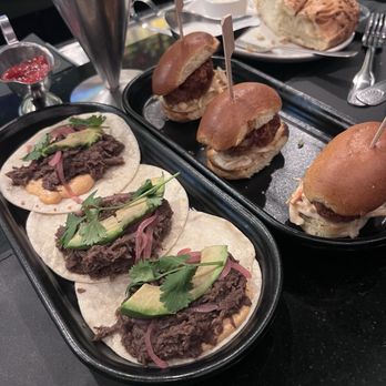 Morton's The Steakhouse - Steakhouses Near Me - Charlotte, North Carolina