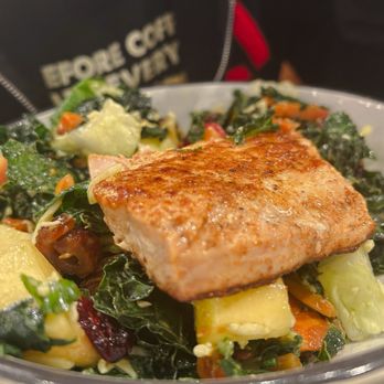 Dig Inn - New American Near Me - Ashburn, Virginia