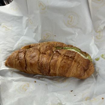 Coldspoon Coffee - Avocado, Egg n Cheddar - Juice Bars & Smoothies Near Me - Sterling, Virginia