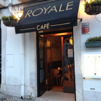 Royale Café - Fachada do Royale Café. - Breakfast & Brunch Near Me - Lisbon, 11 Royale Café - Fachada do Royale Café. - Breakfast & Brunch Near Me - Lisbon, 11