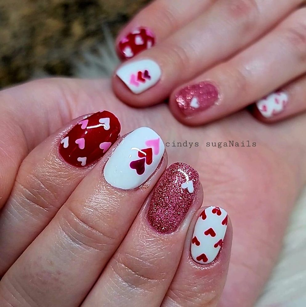 Cindy's Suga Nails Logo