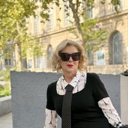Ruhe Aesthetics - Not bad for just shy of 70. THANK YOU ANGEL
