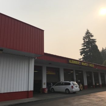 Les Schwab Tire Center - The open service bays changing tires and backing the greatest warranty - Tires Near Me - Edmonds, Washington Les Schwab Tire Center - The open service bays changing tires and backing the greatest warranty - Tires Near Me - Edmonds, Washington