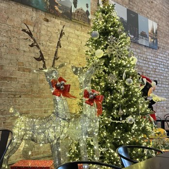 Asiatique Eatery - Decorated for Christmas inside - Asian Fusion Near Me - Ventura, California Asiatique Eatery - Decorated for Christmas inside - Asian Fusion Near Me - Ventura, California