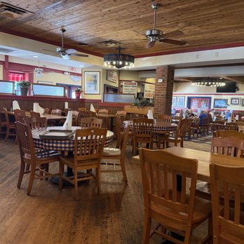 Spring Creek Barbeque - Barbeque Near Me - Richardson, Texas