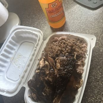 Sasheys Kitchen - Caribbean Near Me - Union, New Jersey