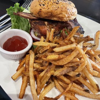 Local Goat - The Milton* - New American Near Me - Pigeon Forge, Tennessee