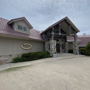 Simon Creek Vineyard & Winery - the front of the winery - Wineries Near Me - Sturgeon Bay, Wisconsin Simon Creek Vineyard & Winery - the front of the winery - Wineries Near Me - Sturgeon Bay, Wisconsin
