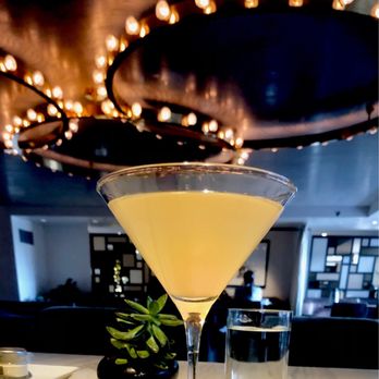 L'Ermitage - Martini Monday cheers!! - French Near Me - Beverly Hills, California L'Ermitage - Martini Monday cheers!! - French Near Me - Beverly Hills, California