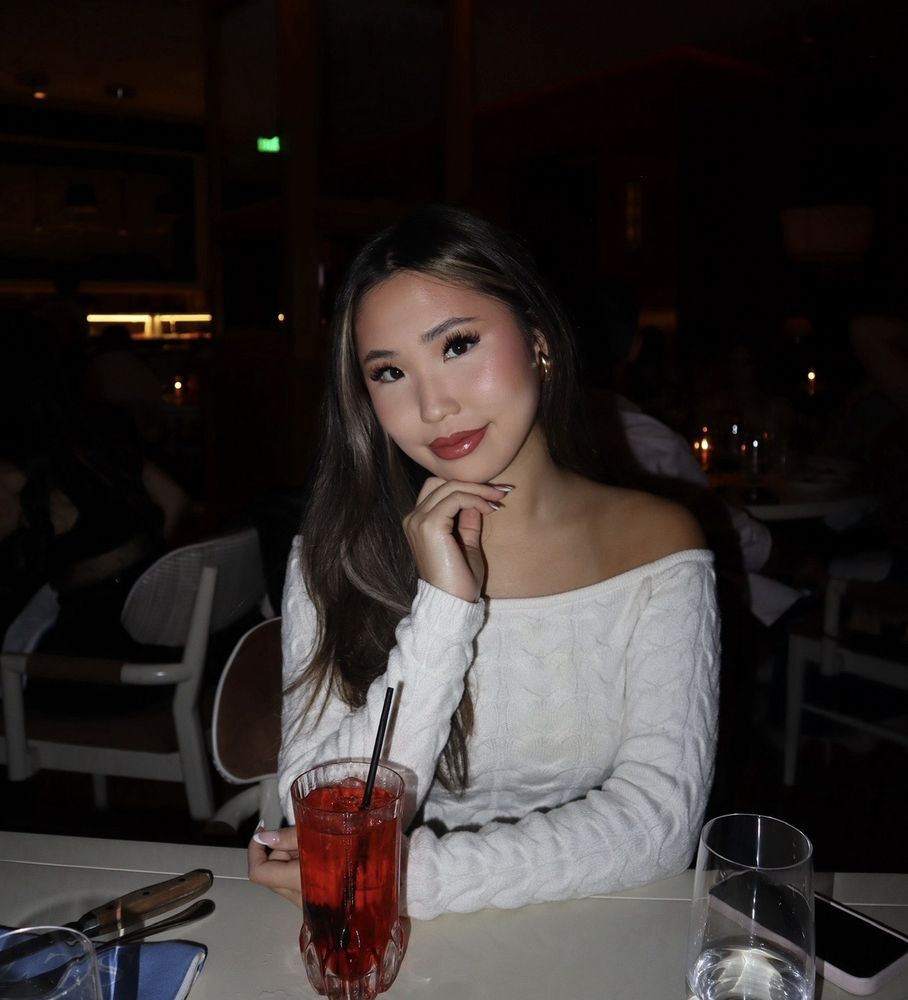 Depth & Design Esthetics Logo