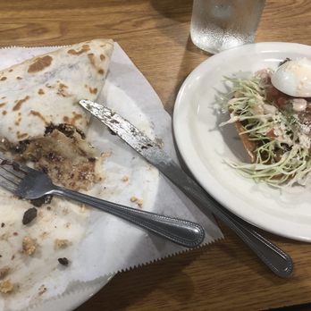 Restaurante Sabor Catracho - Honduran Near Me - Moline, Illinois