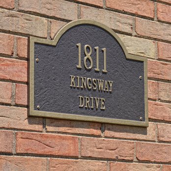 GRE Property Management - Kingsway Apartments - Off Willow Knolls and University in Peoria, IL - Property Management Near Me - Peoria, Illinois GRE Property Management - Kingsway Apartments - Off Willow Knolls and University in Peoria, IL - Property Management Near Me - Peoria, Illinois