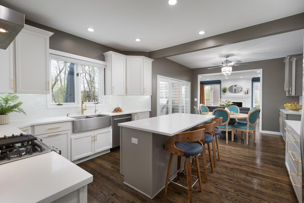 THE MICHAEL THORNTON TEAM COMPASS 23 Photos 479 N Main St, Glen