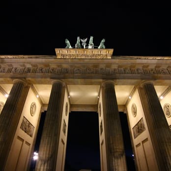 Brandenburger Tor - Nighttime. I love this gate. - Landmarks & Historical Buildings Near Me - Berlin, BE