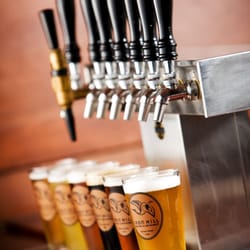 Iron Hill Brewery & Restaurant
