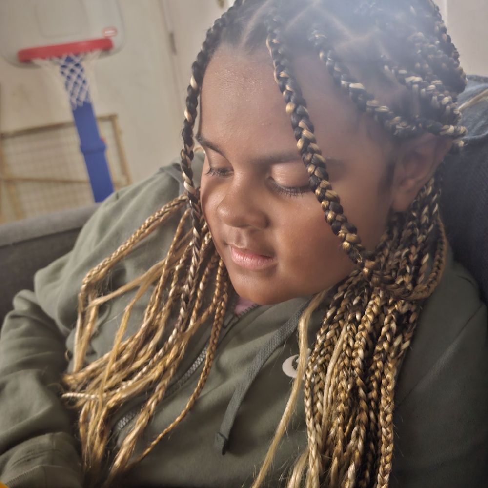Knotless braids