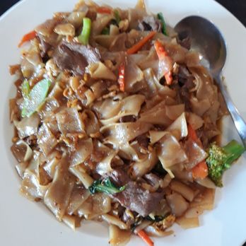 Chaba Thai Kitchen - Pad see ew - Thai Near Me - San Diego, California
