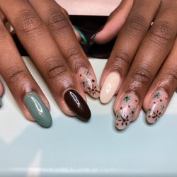 Pipbuzzz Nails