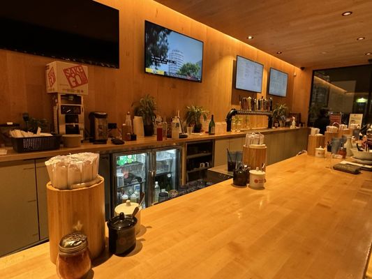 Tajima Ramen College Heights by null