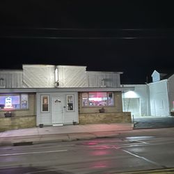 Tiny’s A Neighborhood Sports Tavern