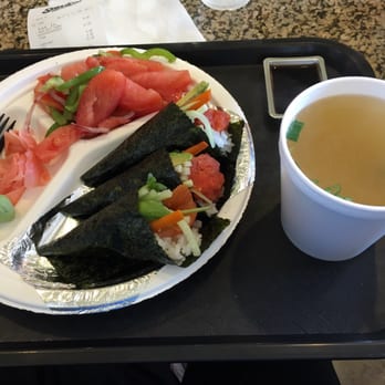 SanSai - Hand Roll Combo $9.50....Not anywhere near as good as it looks - Japanese Near Me - Santa Monica, California