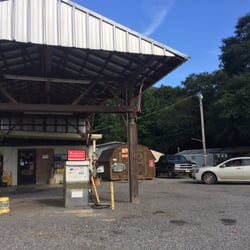 Laurie's Quikstop