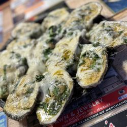 Hunt's Oyster Bar & Seafood Restaurant in Panama City gift card