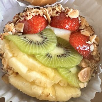 Stillwell's Bakery & Cafe - Fresh Fruit Tart - Bakeries Near Me - Wailuku, Hawaii Stillwell's Bakery & Cafe - Fresh Fruit Tart - Bakeries Near Me - Wailuku, Hawaii