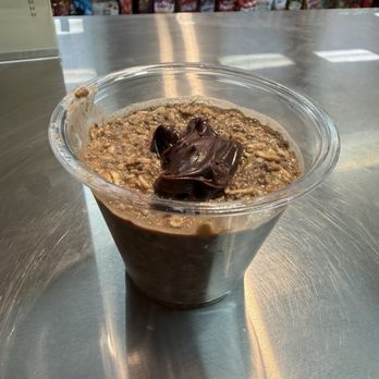 Bodega Market Deli - Chocolate protein overnight oats - Delis Near Me - Petaluma, California