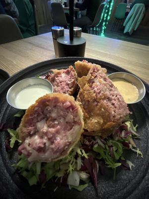 Porter Cullens Irish Pub & Restaurant by null
