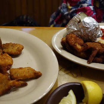 Sonny's BBQ - Extra Fried Shrimp (on the right) - Barbeque Near Me - Palm Bay, Florida