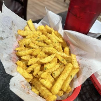 Hank's Cajun Crawfish - Fries - Cajun/Creole Near Me - Houston, Texas