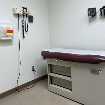 Billy Sanders - Exam room - Family Practice Near Me - Choctaw, Oklahoma