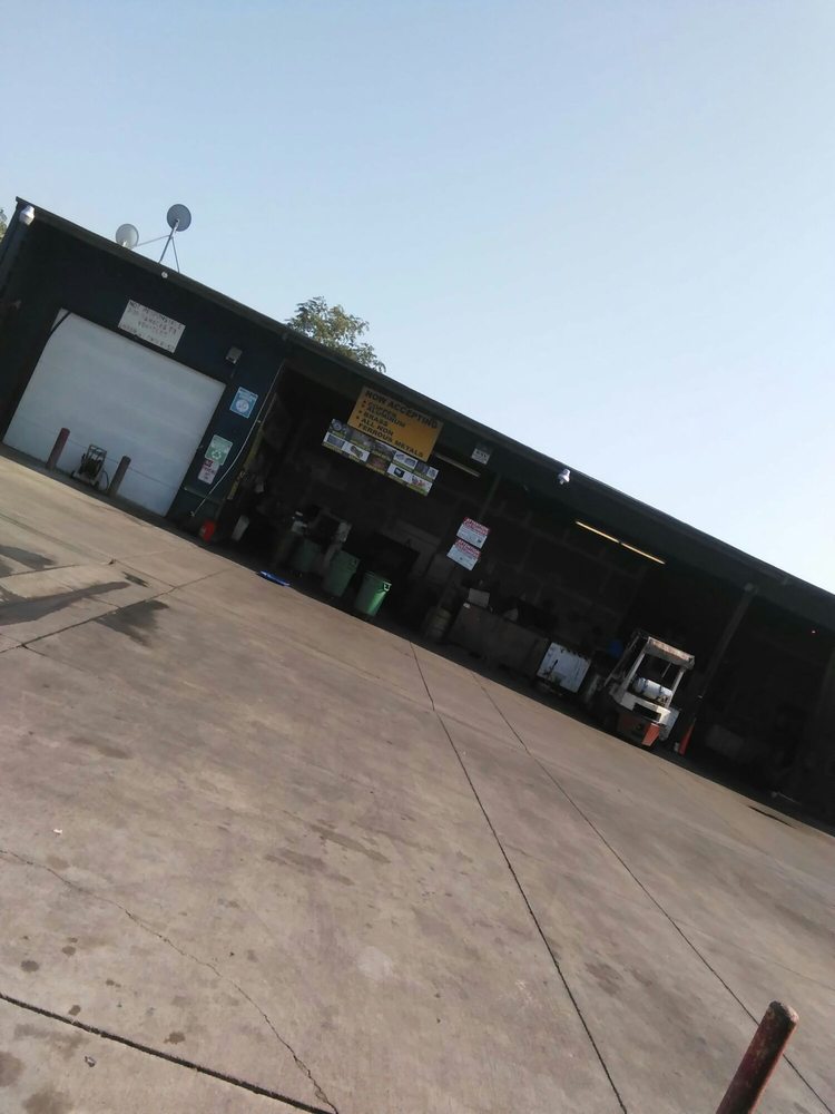 GO GREEN RECYCLING 25 Photos & 25 Reviews 2214 Robindale Ave, Stockton, California