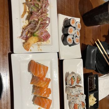 EAT'S SUSHI - SALMON ROLL(6PCS), ALASKAN ROLL, SPICY CALIFORNIA ROLL, FIRE ISLAND ROLL - Sushi Bars Near Me - Costa Mesa, California