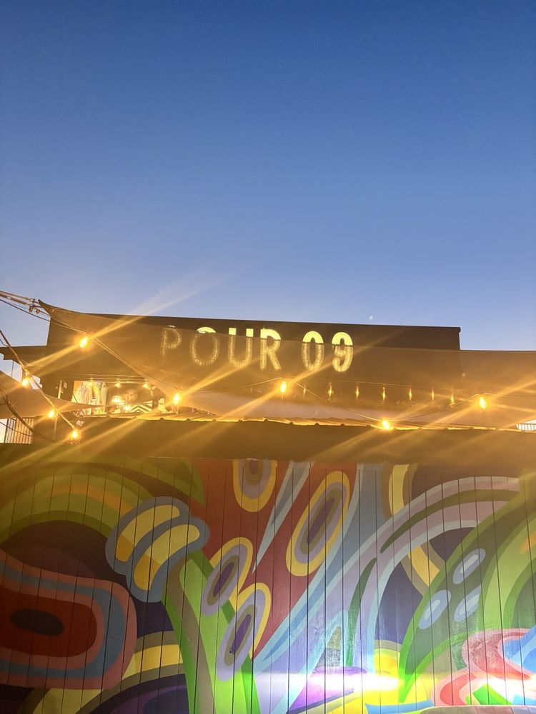 Pour 09