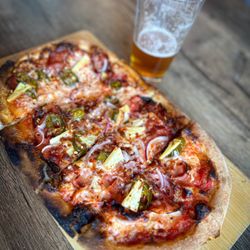 Flame & Cork Wood Fired Pizzas, Vinos & Brews - Spicy Hawaiian