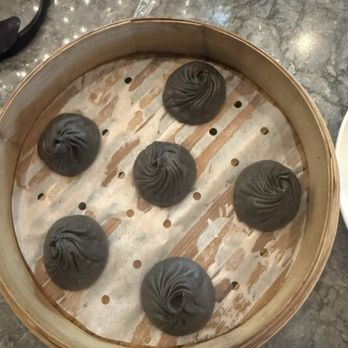 Paradise Dynasty - Black Truffle Xiao Long Boa $18.75 - Singaporean Near Me - Costa Mesa, California Paradise Dynasty - Black Truffle Xiao Long Boa $18.75 - Singaporean Near Me - Costa Mesa, California