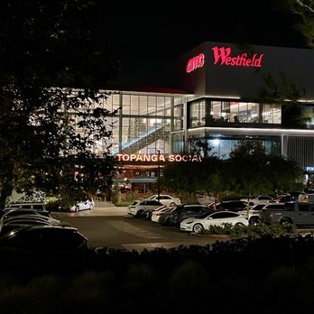 AMC Topanga 12 - Cinema Near Me - Canoga Park, California