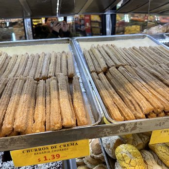 Supermercados Morelos - Churros with Bavarian cream and caramel - International Grocery Near Me - Tulsa, Oklahoma