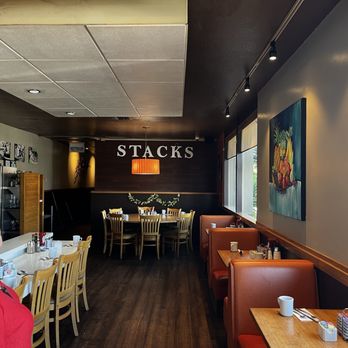 Stacks - Interior seating  area - Breakfast & Brunch Near Me - Redwood City, California