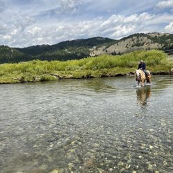 Turpin Meadow Ranch - Crossing the stream