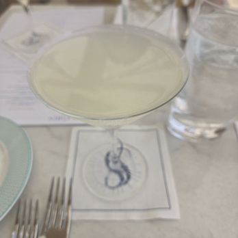 Splashes Restaurant - Lemon drop - New American Near Me - Laguna Beach, California Splashes Restaurant - Lemon drop - New American Near Me - Laguna Beach, California