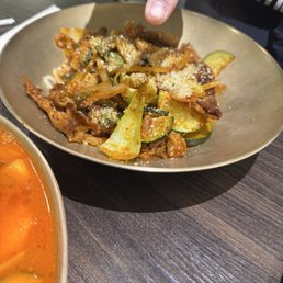 Stir-fried Beef with Noodles