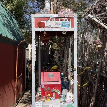 Cathedral of Junk - Junkyards Near Me - Austin, Texas Cathedral of Junk - Junkyards Near Me - Austin, Texas