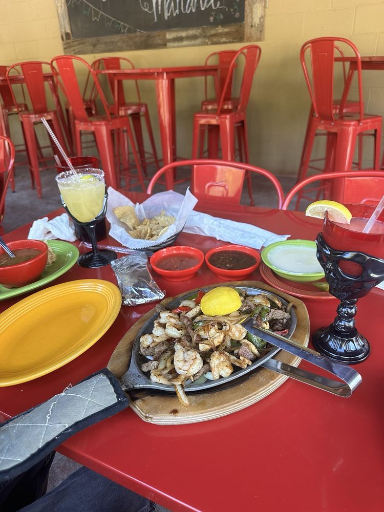 Dos Amigos - Mexican Grill