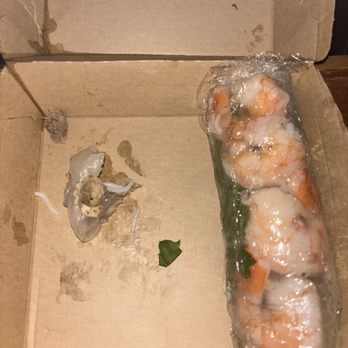 Saigon Hustle | Garden Oaks - Classic Shrimp & Pork Spring Rolls wasn't given any peanut sauce. - Vietnamese Near Me - Houston, Texas Saigon Hustle | Garden Oaks - Classic Shrimp & Pork Spring Rolls wasn't given any peanut sauce. - Vietnamese Near Me - Houston, Texas