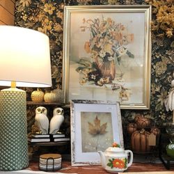 Feathered Nest Market - A touch of fall!